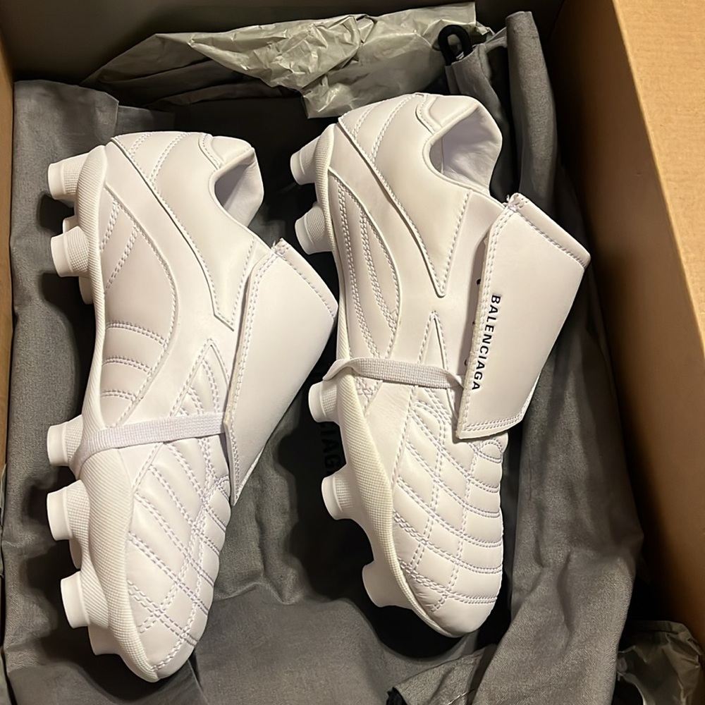 New $790 Balenciaga Women's Soccer Sneakers size 35 - Picture 5 of 12